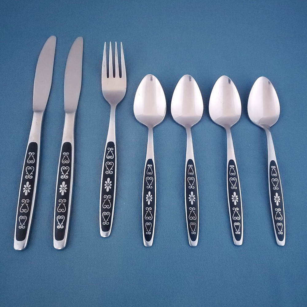 7 Pcs Riviera RIF25 ~ (1) Dinner Fork, (2) Dinner Knives, (4) Teaspoons ~ Black