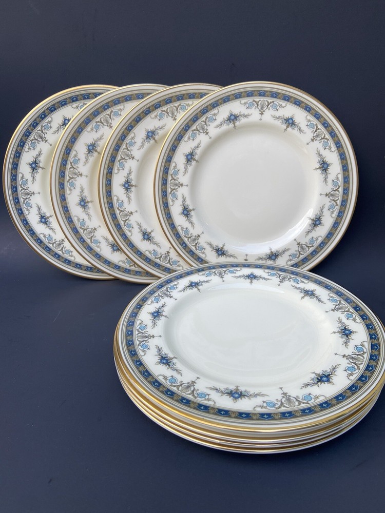 8 Vintage 1973 Minton GRASMERE BLUE Salad Luncheon Plates 8”Gold Trims Excellent