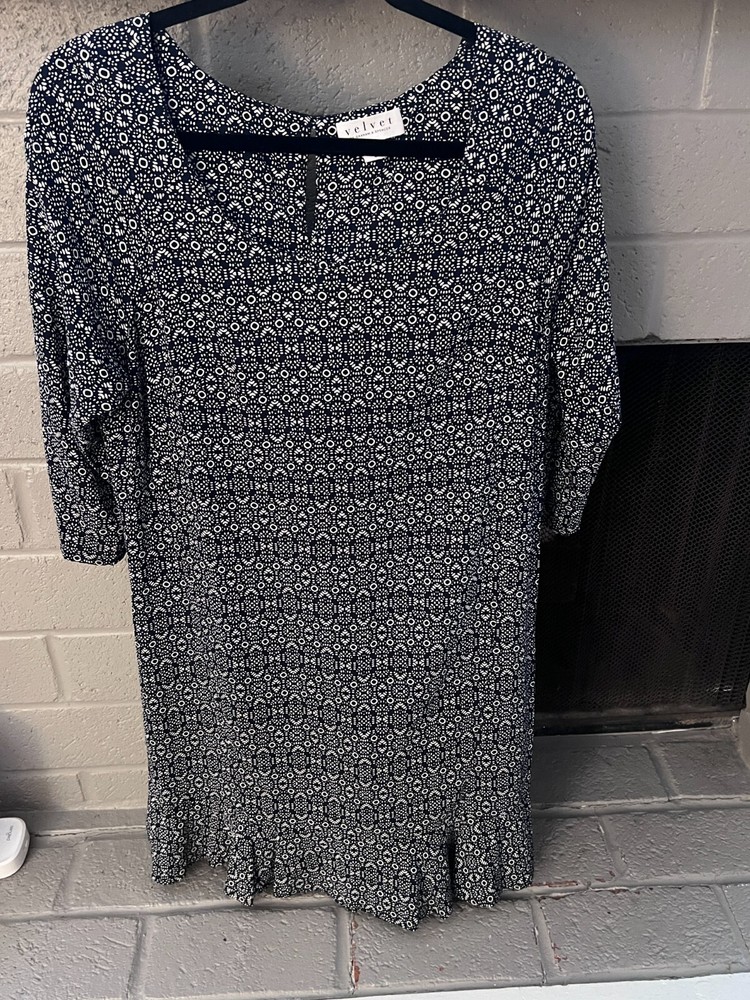 Velvet By Graham & Spencer Navy & White Patterned Dress - M