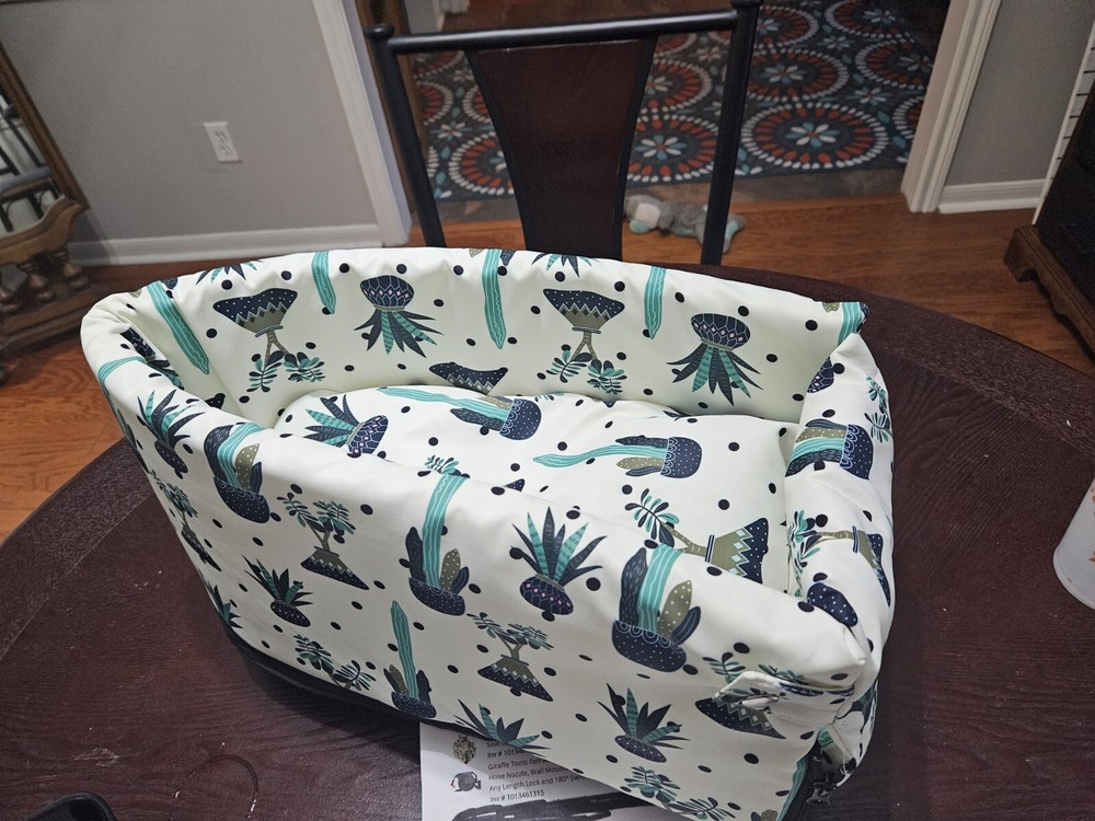 Sethous Foldable Armrest Pet Carrier for Dogs and Cats  