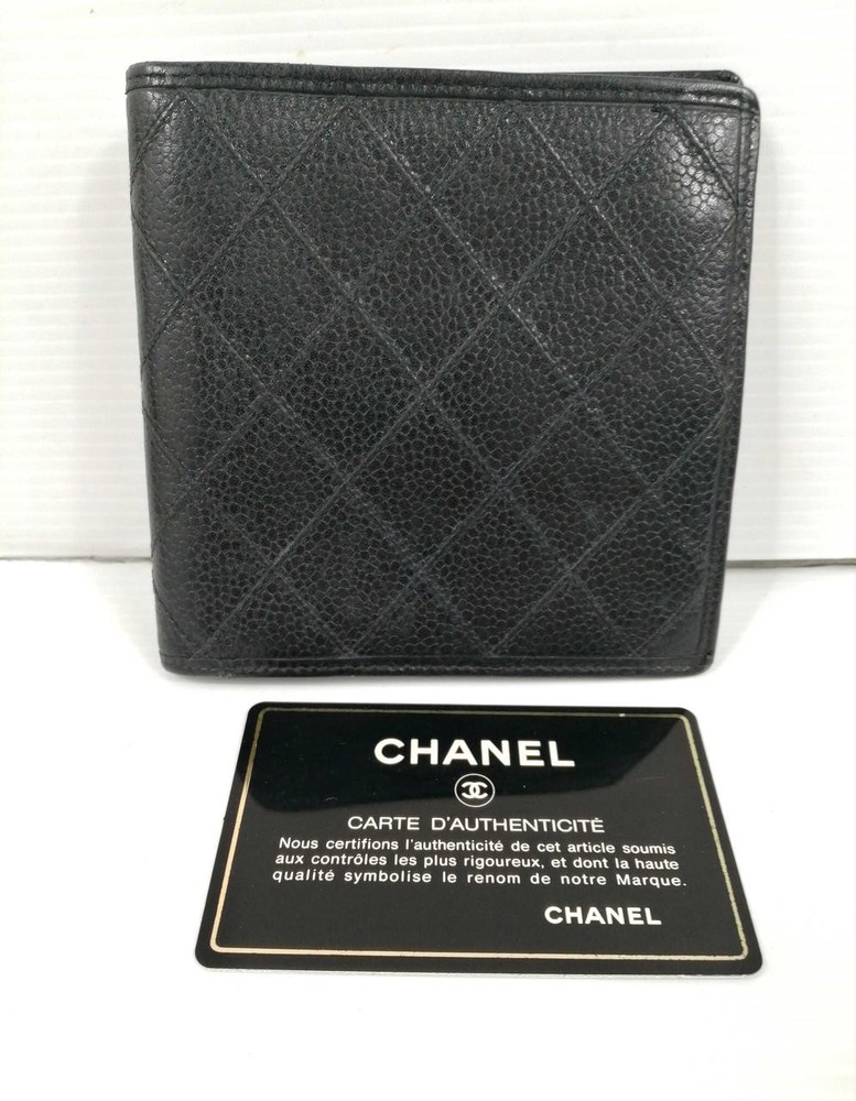Chanel Black Bicolore Inner Dirt Bifold Wallet with Dual-Tone Design