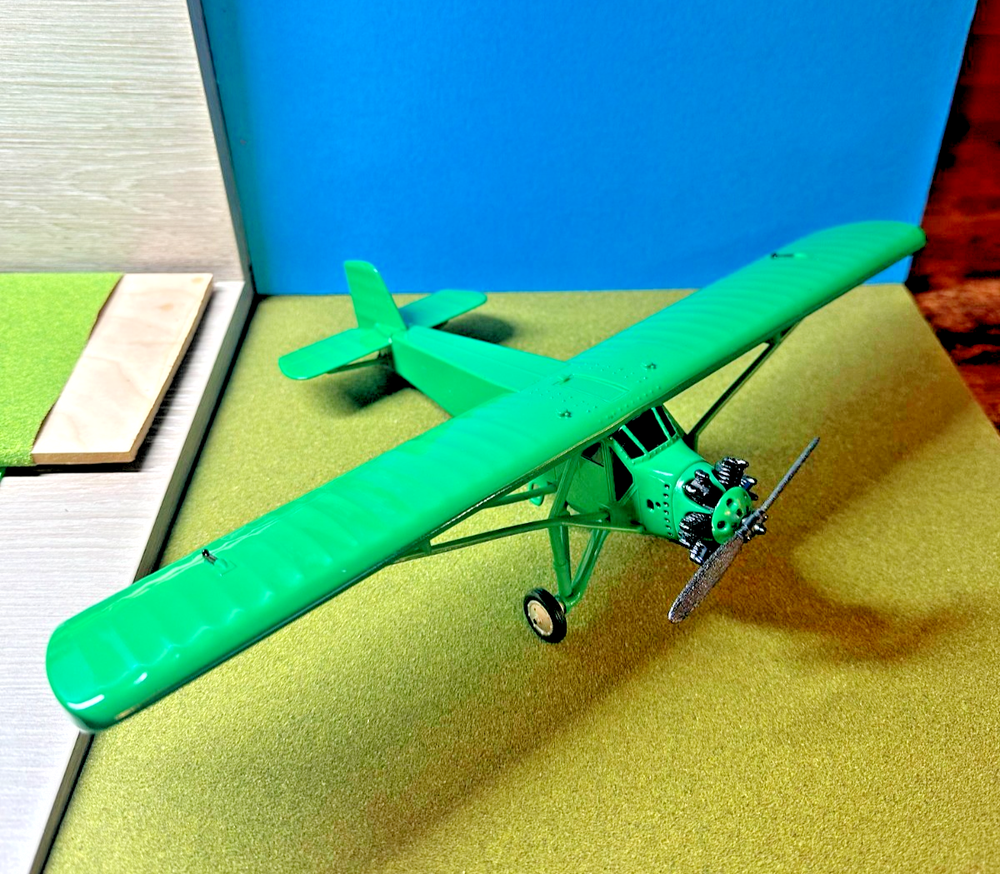 Airplane Vintage Diecast Beautiful Green New 13