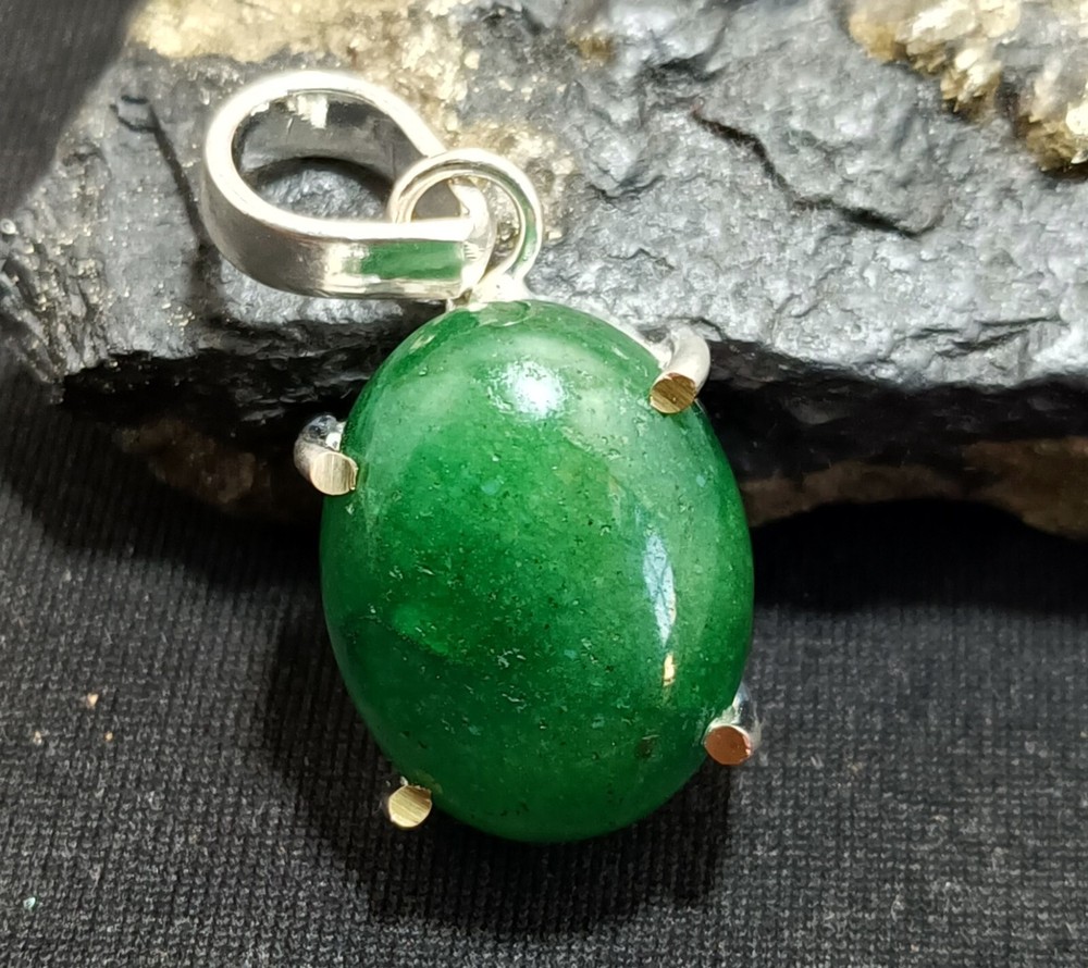 30.30 Ct Certified Emerald Silver Oval Cabochon Pendant Gemstone