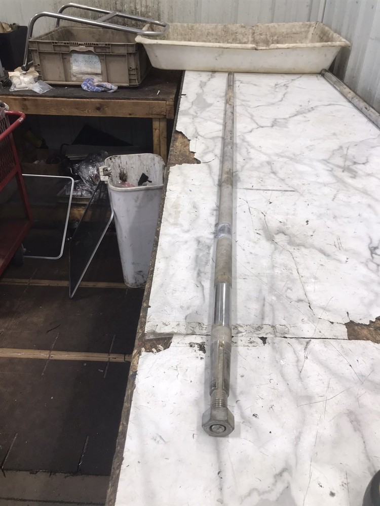 87 Silverton 34 X Express Boat propeller drive shaft 77 x 1.25 1 1/4 in inch