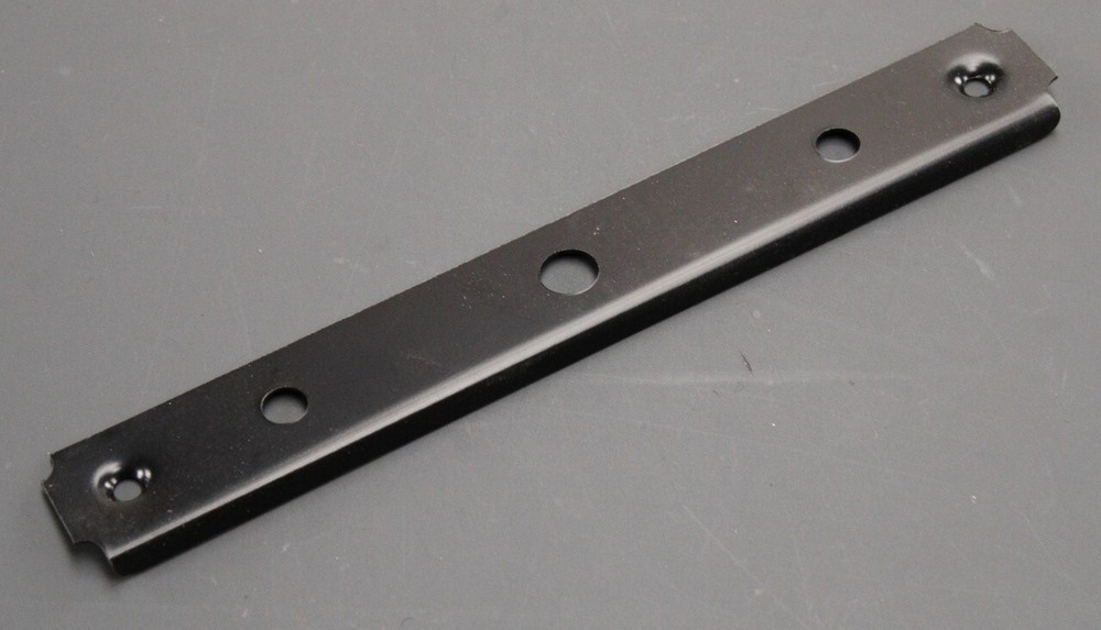 Genuine Toyota RAV4 2012-2019 front wheel arch liner bracket 53879-42020