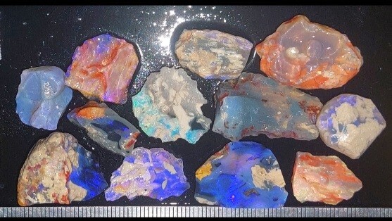 100ct Black Opal Parcel Multiple colors Natural mined Earth Lightning Ridge 1020