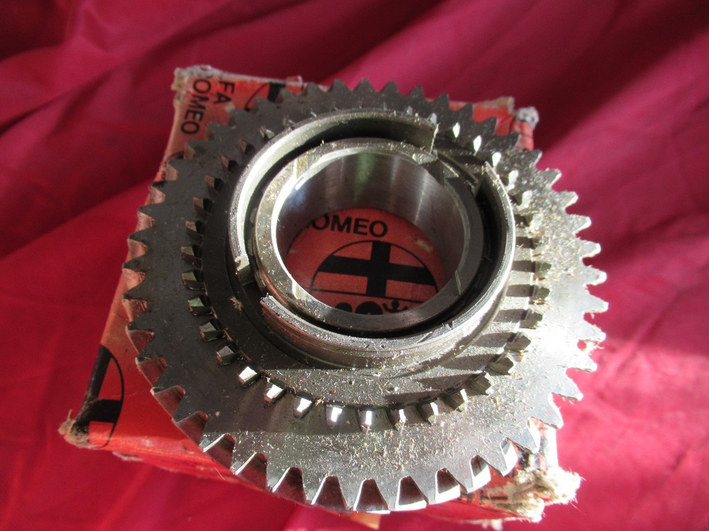Original Alfa Romeo 33 + South Sprint 4x2 Qv Toothedwheel 1VEL Z=45 542312