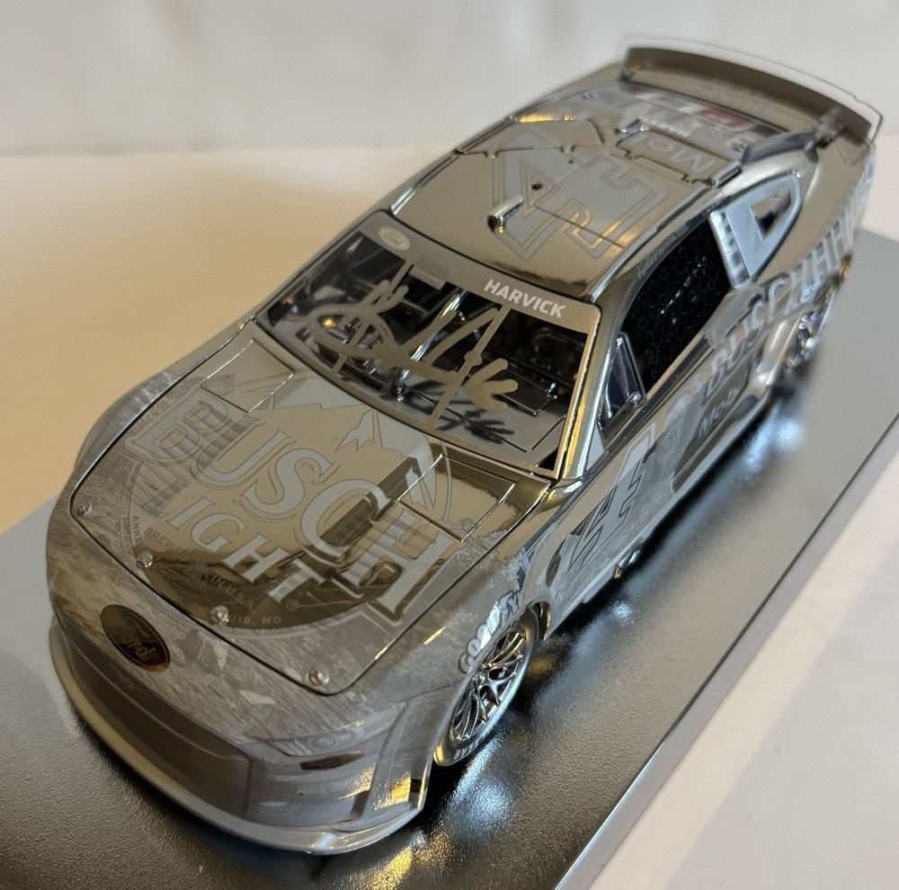 Kevin Harvick Autographed 2023 NASCAR #4 Busch Light Icon Elite 1:24 Diecast