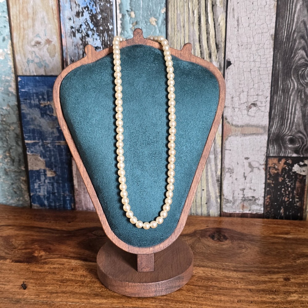 Gorgeous Simple Vintage Faux Pearl Necklace Costume Jewellery