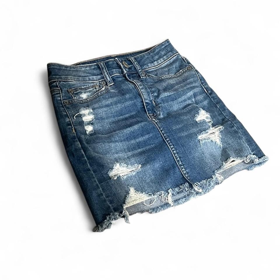 Distressed denim mini skirt American eagle size 00