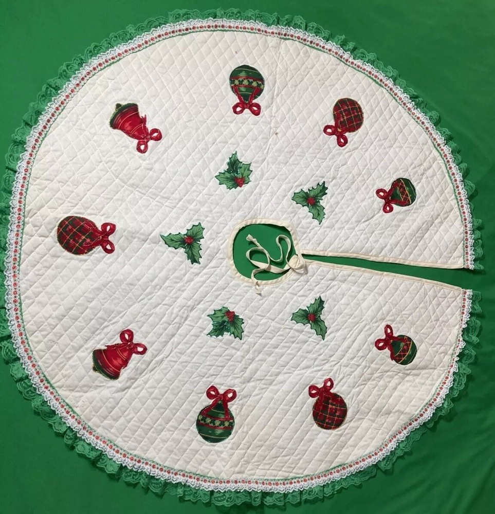 Vintage Ecru Handmade Quilted Appliqués Double Lace Ruffles Christmas Tree Skirt
