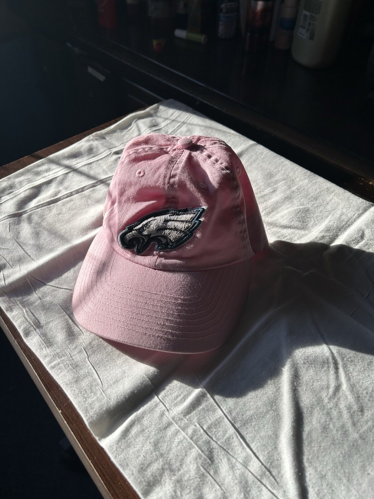 Women’s Philadelphia Eagles Cap Pastel Pink with green Logo