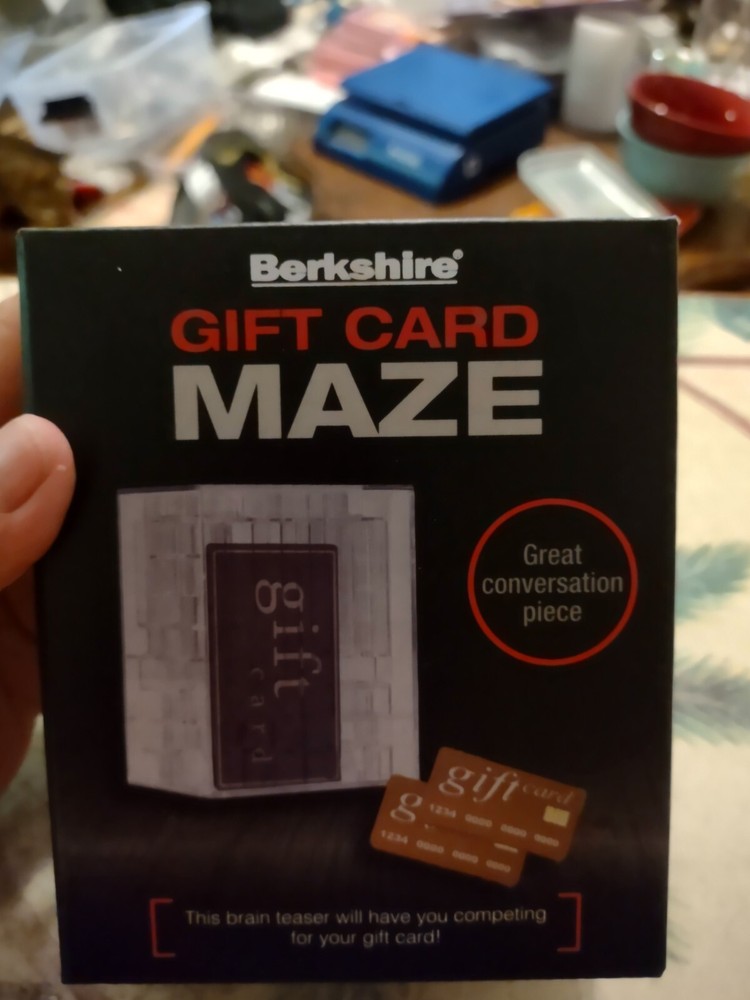 BERKSHIRE GIFT CARD MAZE PUZZLE BRAIN TEASER NEW-image