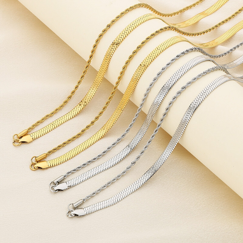 Titanium steel blade chain Serpentine collarbone chain double layered necklace