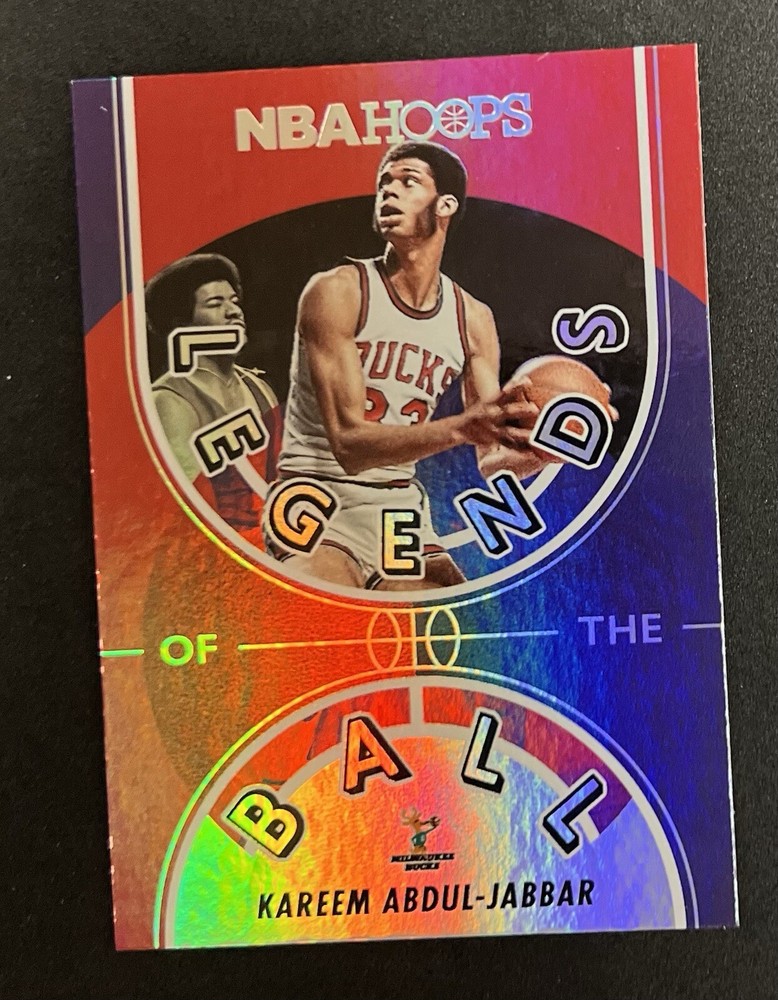 2021-22 Panini NBA Hoops Kareem Abdul-Jabbar Legends Of The Ball #1