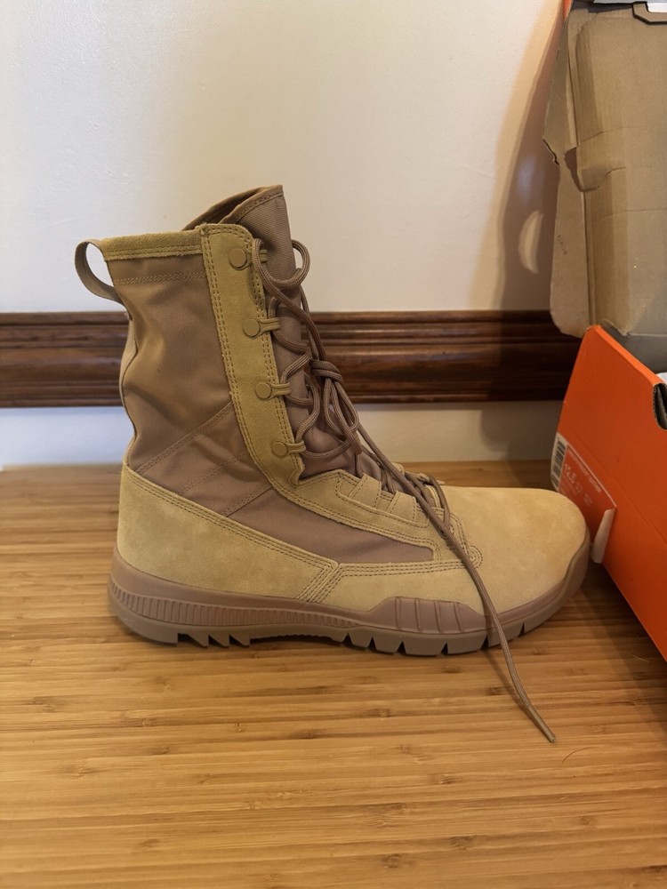 NIB Nike SFB Field 8 Inch Leather Boots Men’s 12.5