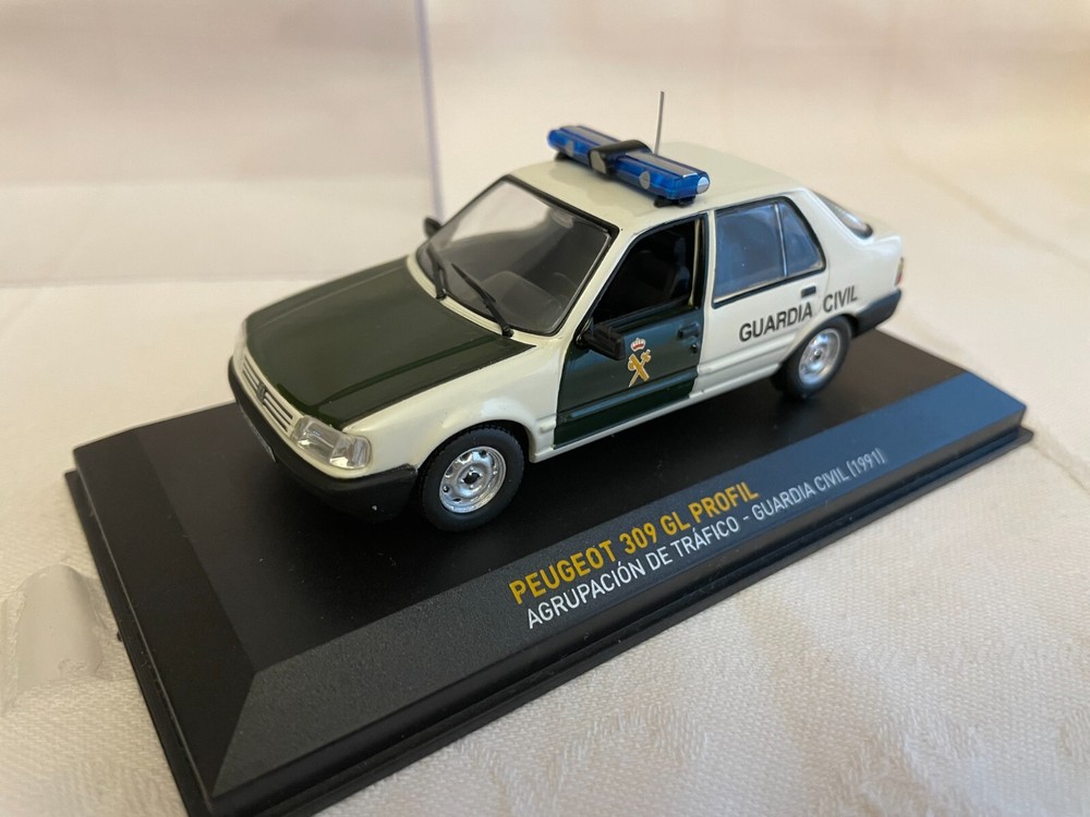 Peugeot 309 GL Profil Guardia Civil 1991 Traffic Group - 1/43 Altaya IXO