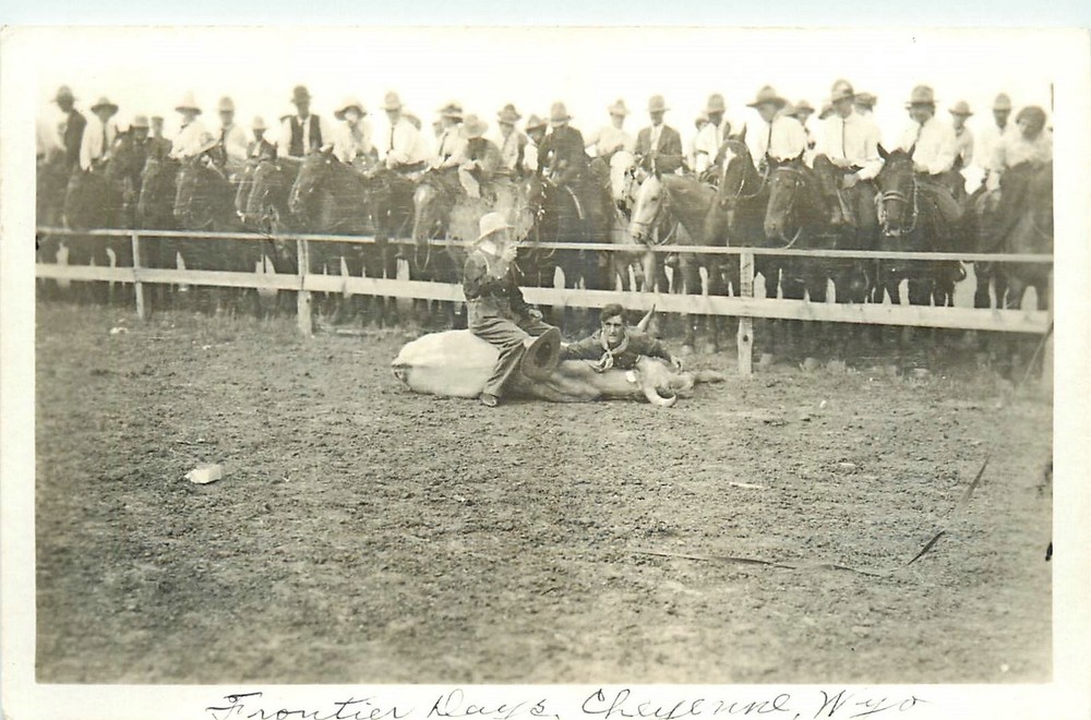 1920s Cheyenne Wyoming Frontier Days Cowboy Rodeo Postcard 25-1124