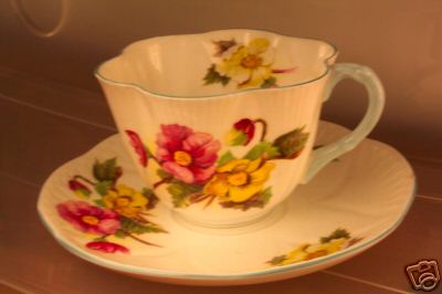 VINTAGE DAINTY SHELLEY BEGONIA CUP AND SAUCER SET