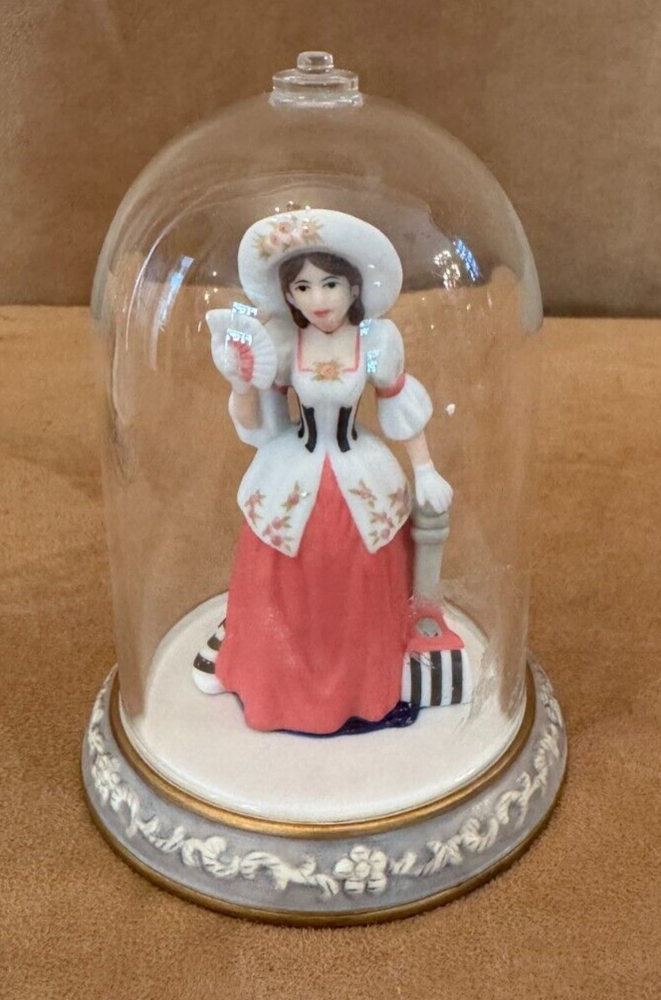 1997 Avon PFE Albee Presidents Club Award Limited Edition 3 Inch Figurine