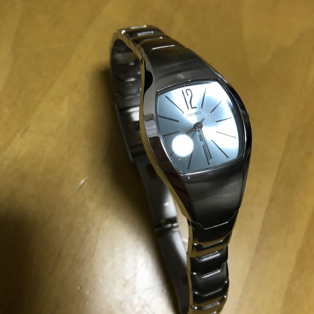 Seiko Lukia Women's Elegant Watch Collection