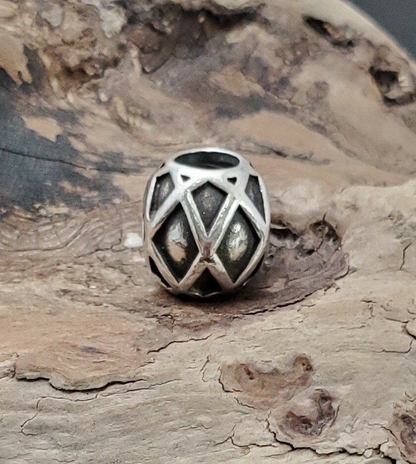 Authentic Pandora Retired 925 Sterling Silver Web Charm ALE