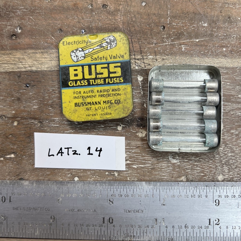 Vintage 3AG-30 Bussman MFG CO BUSS Glass Tube Fuses Metal Container  — LATz.14