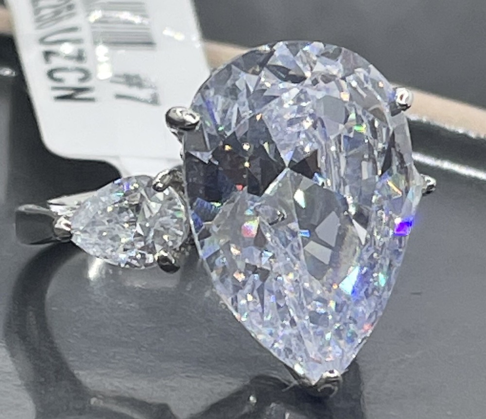 Ladies pear ring cz silver cocktail stainless steel cz 8 carat statement 256