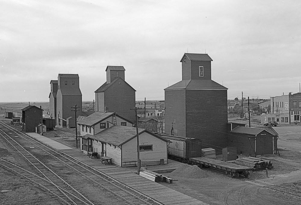 1940 Grain Elevators, Max, North Dakota Vintage Old Photo 13