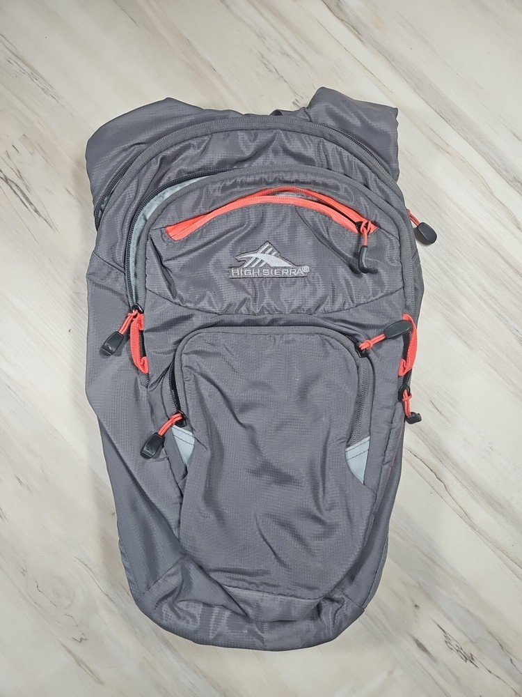 High Sierra Hydration Backpack Gray Visalia 9 Adjustable Straps Mesh Back Hiking