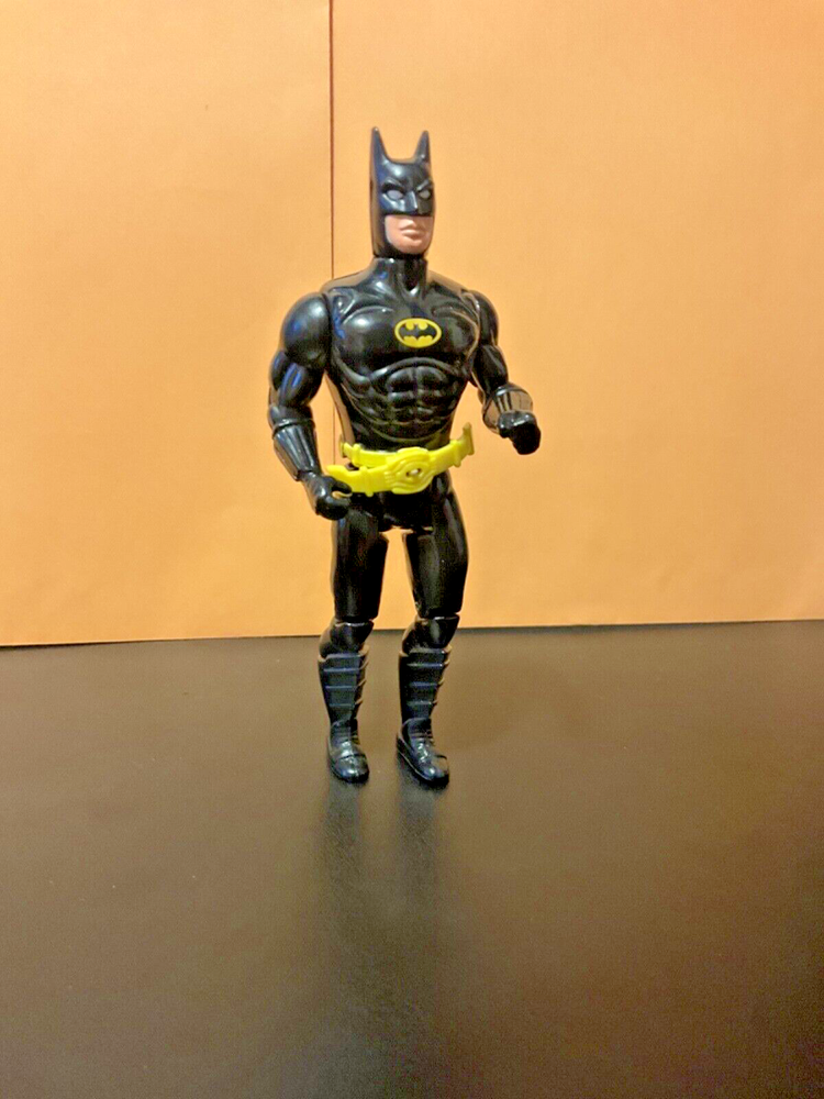 1989 ToyBiz 5 inch Batman with retractable belt, used, incomplete in good cond.