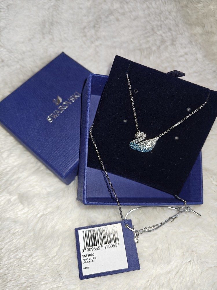 Swarovski Iconic Swan Pendant Blue Brand New Never Worn 5512095 03/22
