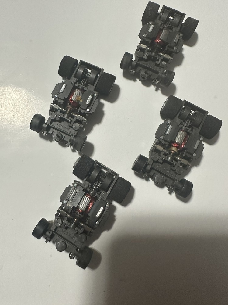 afx aurora ho slot car chassis (4) Speed Shifter with side tabs w/correct p/up