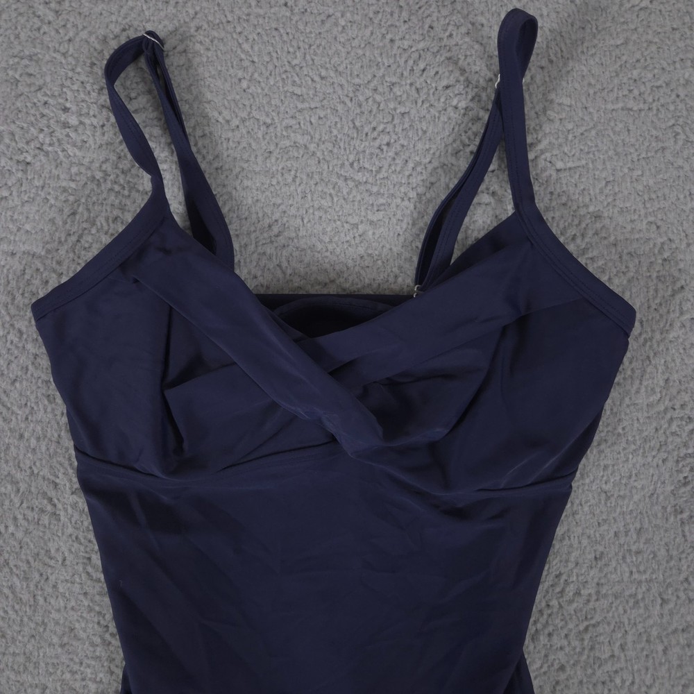 Athleta Twister Swim Tankini Bathing Suit Womens 36D/DD Navy Top Built-In-Bra
