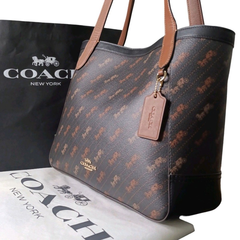 COACH Carriage Gold Logo Horse and Carriage Pattern Tote Bag
