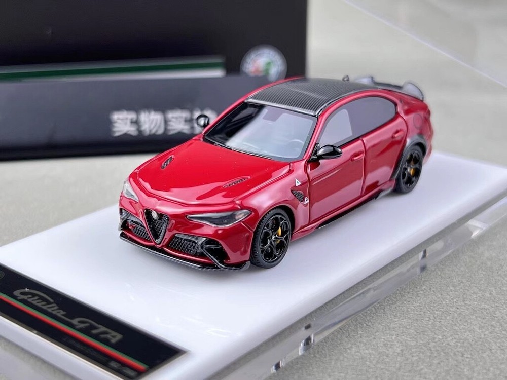 MH 1:64 Red Giulia GTA Racing Sports Model Diecast Resin Car