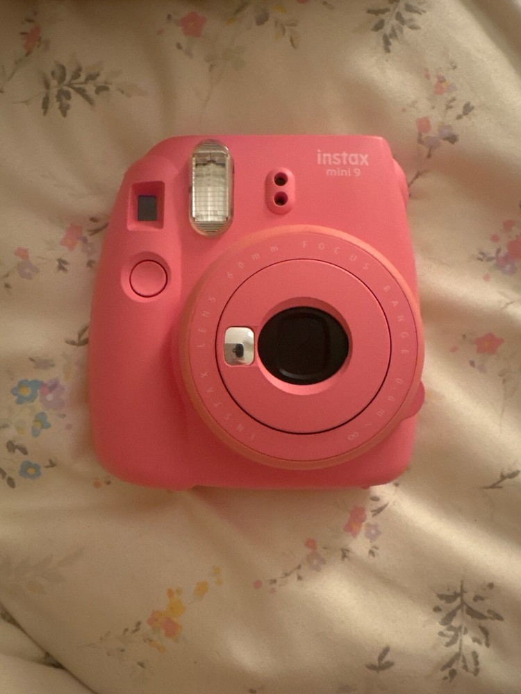 Fujifilm Instax Mini 9 Pink Instant Camera with Accessories