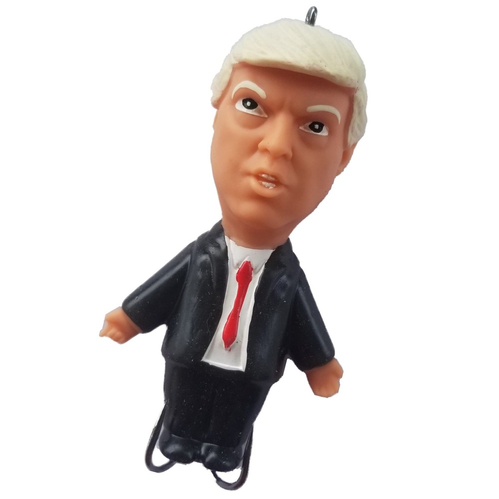 Trump Topwater Bass Fishing Lure for Surface Strikes