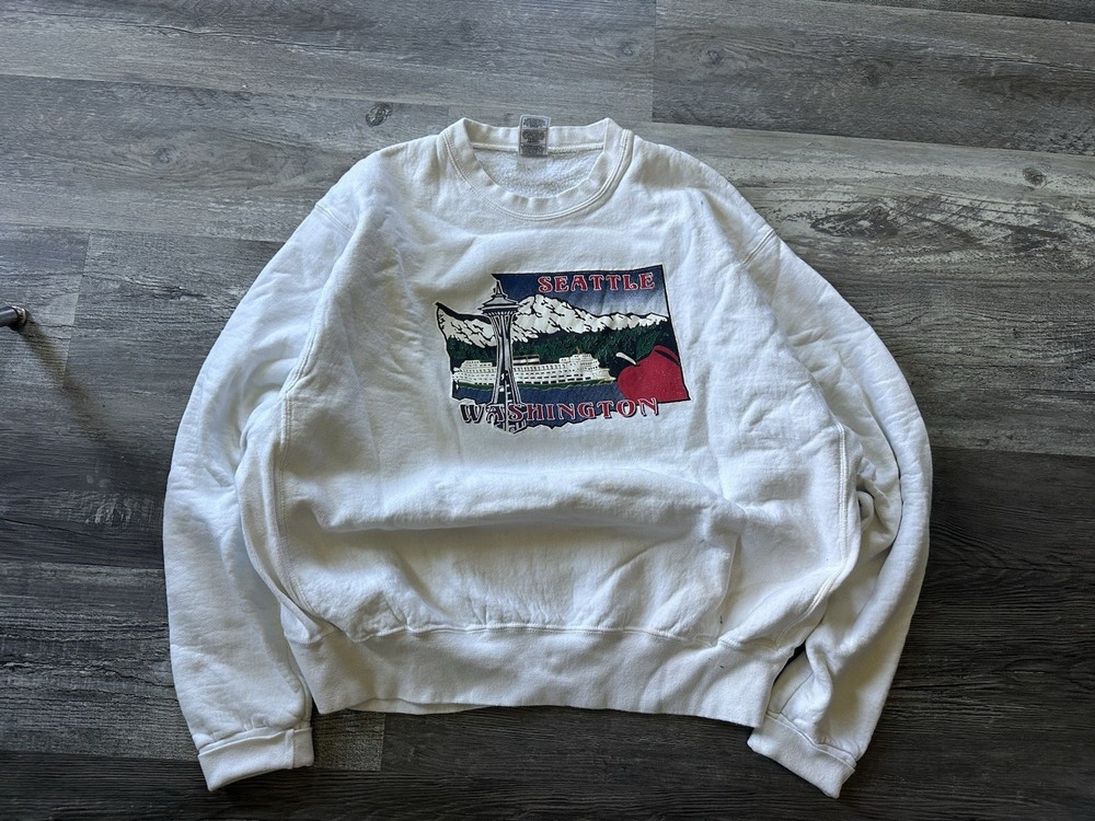 Vintage White Seattle Washington State Sweatshirt with Space Needle and Ship Design Size XL