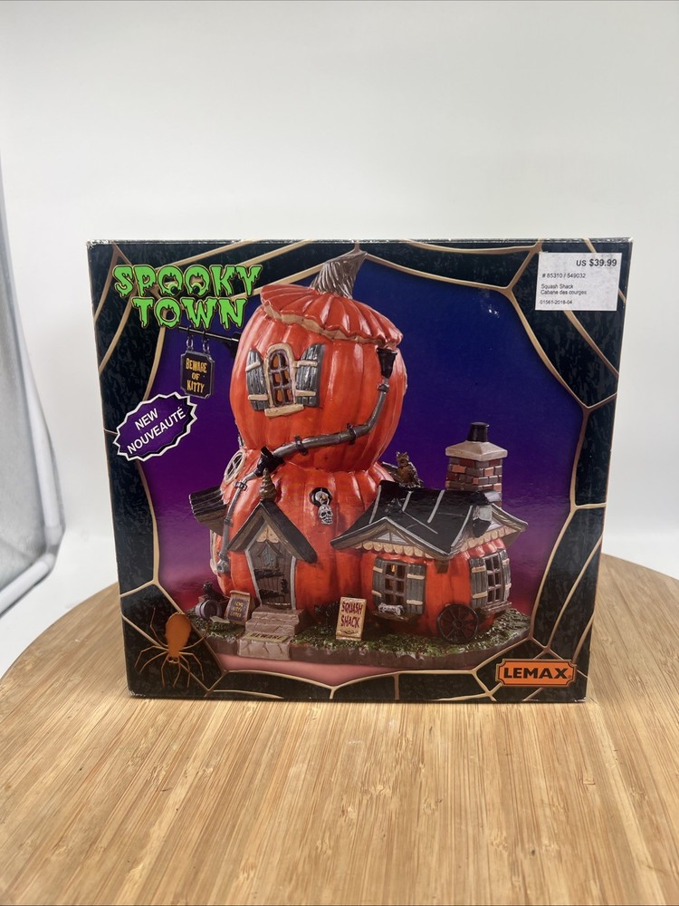 Lemax Spooky Town Squash Shack Halloween Lighted Village House 2018 #85310