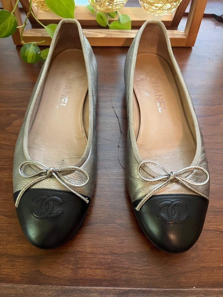 Chanel silver ballet flats size 38 luxury designer shoes