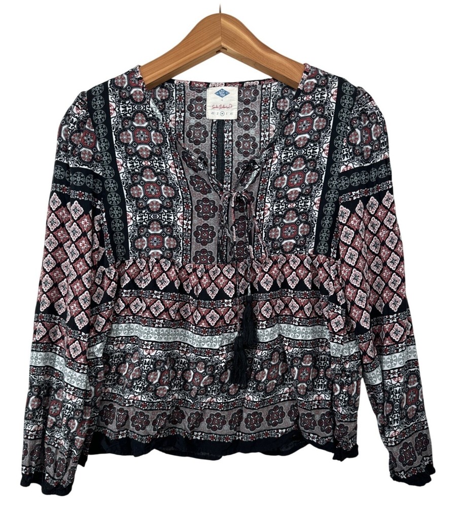 Wild Blue + Sadie Robertson Womens Top Sz M Black Geometric Boho Tasseled Flowy