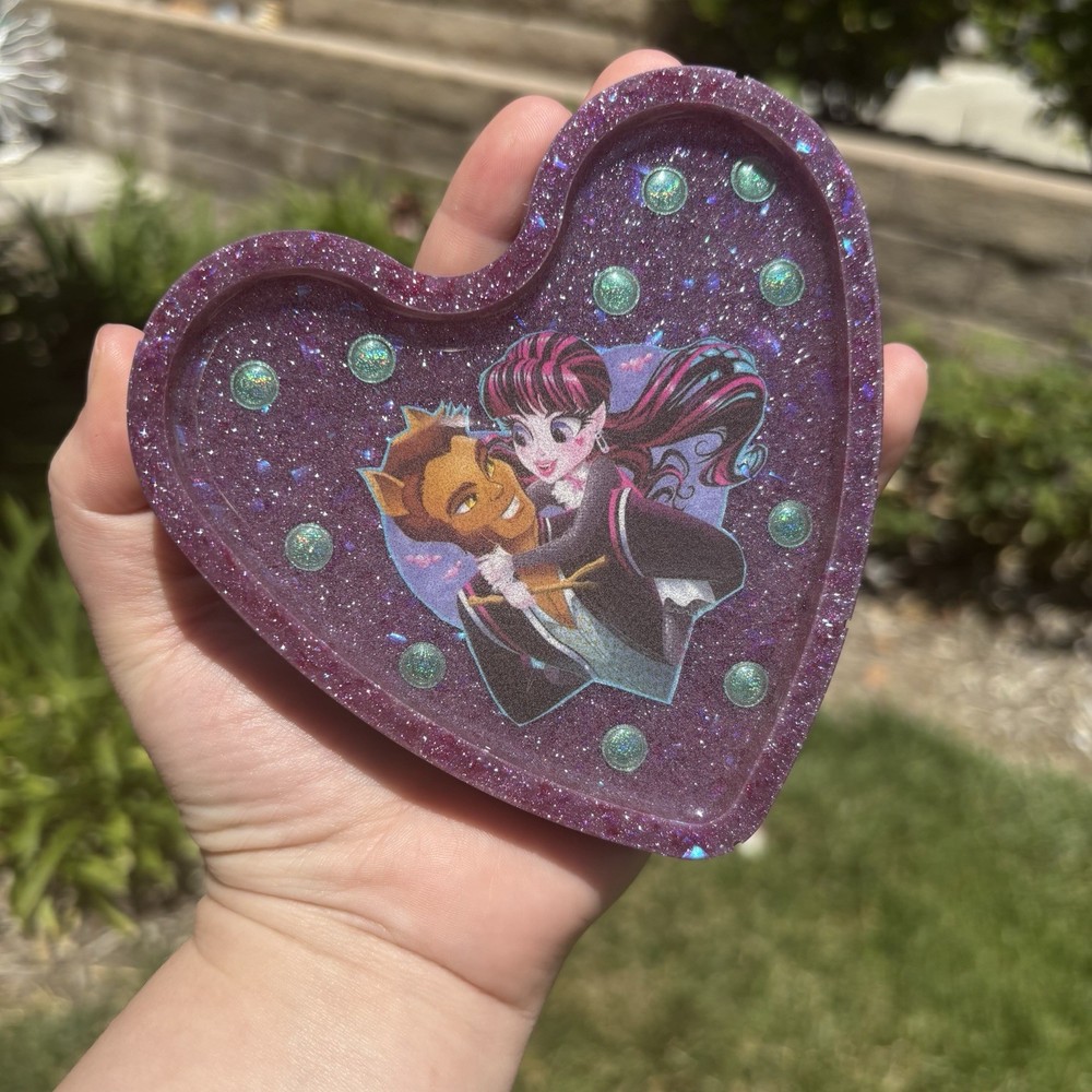 Monster High Draculaura Clawd Wolf Purple Sparkly Heart Resin Coaster