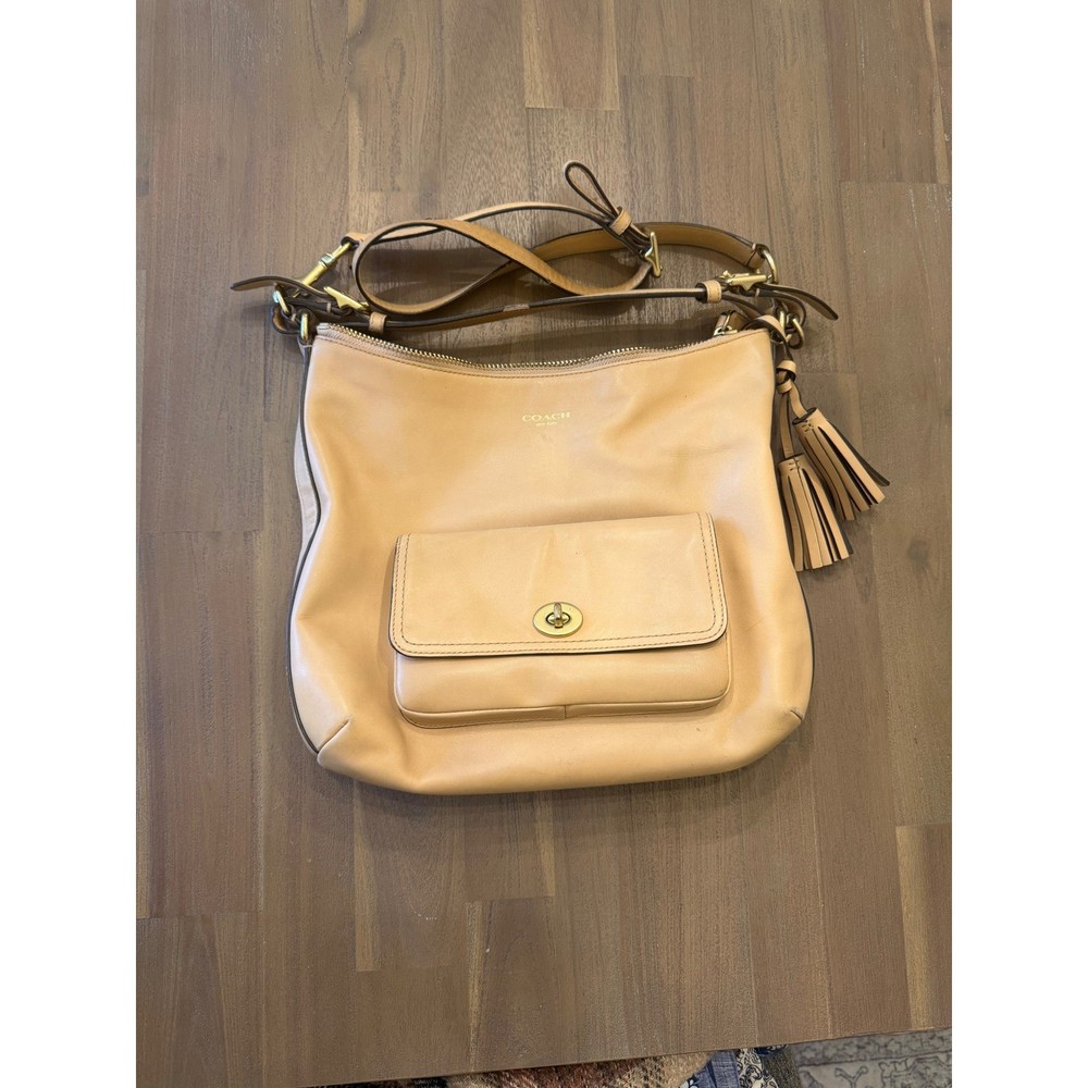 Coach Leather Shoulder Bag Tan Leather Tassel Pocket Hobo Purse
