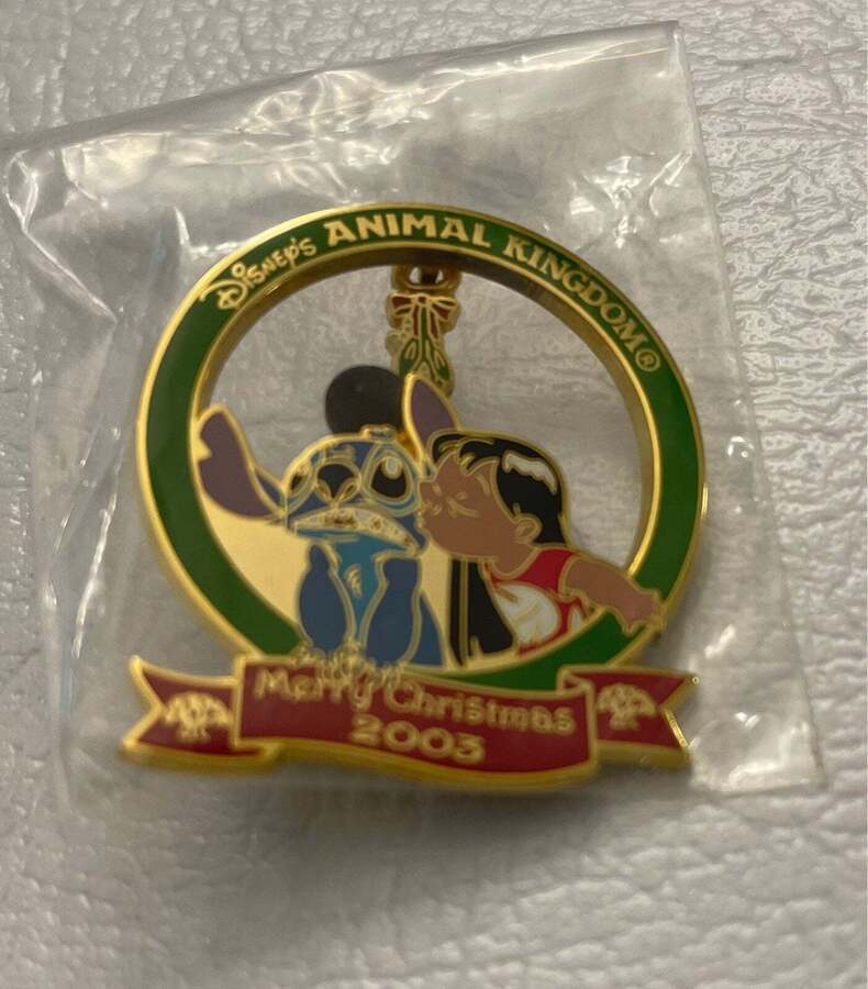 Disney Merry Chritmas Lilo and Stitch Pin