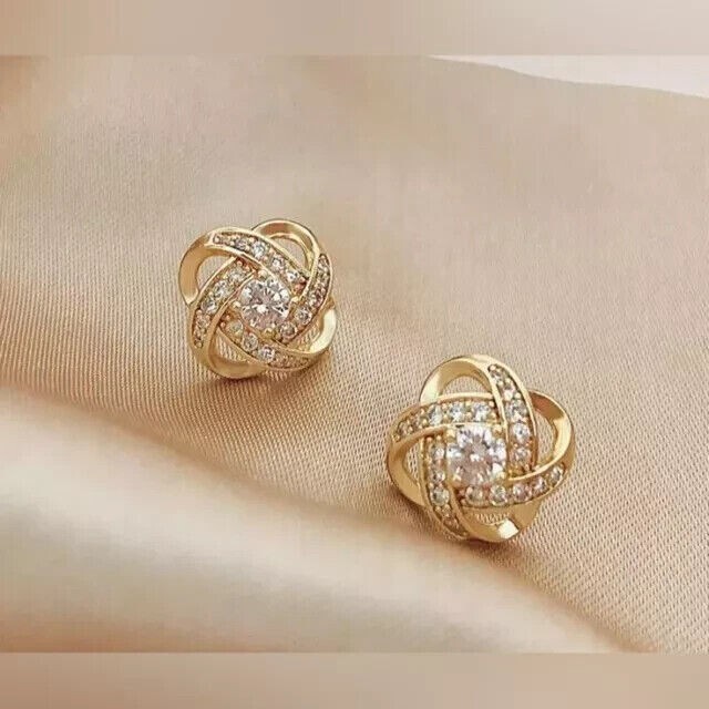 1.20Ct Round Cut Simulated Diamond Women's Stud Earring 14K Yellow Gold Plated