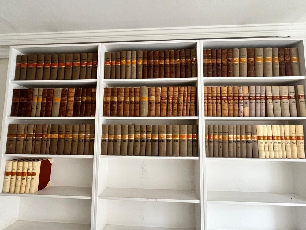 Bound Law Reports Featuring 852 Volumes Very Good Condition Worldwide Delivery