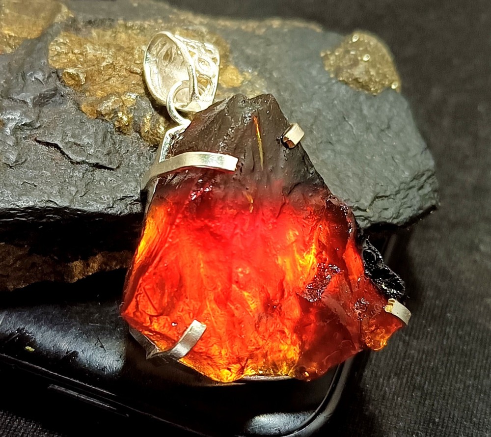 Natural Handmade 42.65 Ct Amber Rough Sterling Solid Silver Pendant Gemstone