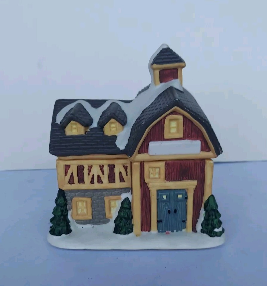 Holiday Village Electric Steaming Potpourri Collectible by Rival