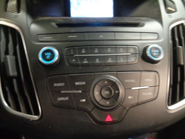 Audio Equipment Radio Control Panel Fits 15-18 FOCUS 1931766